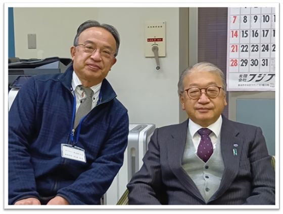 監事の三林　康弘さん（右）来訪